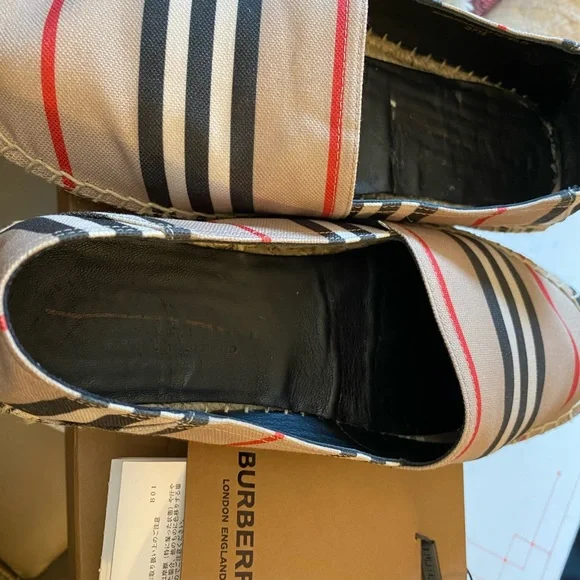 Authentic Burberry Burberry Espadrilles Sandals 100% Authentic Burberry Wedges Sandals Size 37